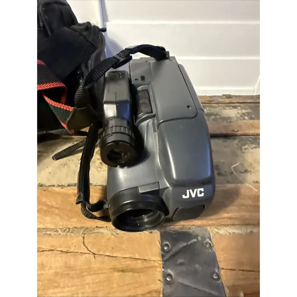 Vintage JVC GR-AX30 Compact VHS Camcorder Bundle - As Is / Untested